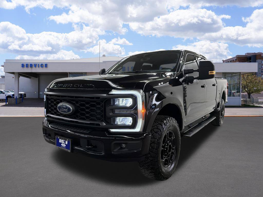 Used 2023 Ford F250 XLT w/ XLT Premium Package AWD/4WD image 7