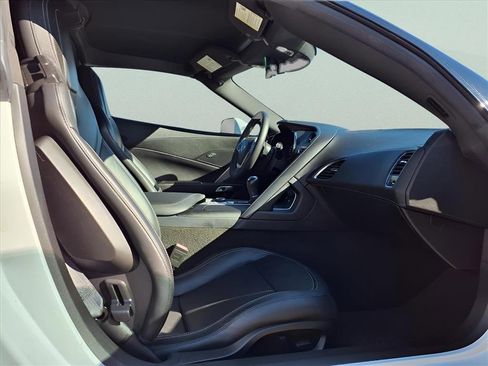Used 2014 Chevrolet Corvette Stingray Coupe w/ Battery Protection Package image 12