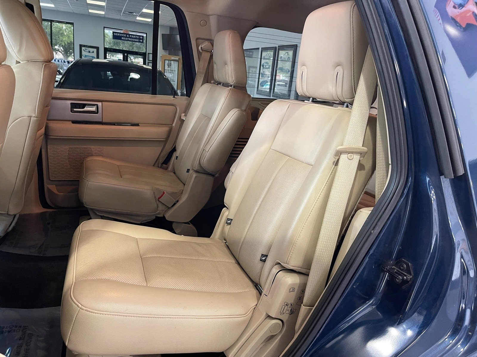 Used 2017 Ford Expedition Limited w/ Equipment Group 301A RWD image 35