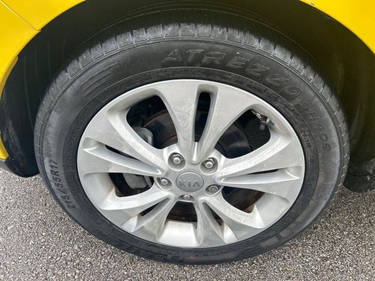 Used 2014 Kia Soul + FWD image 11