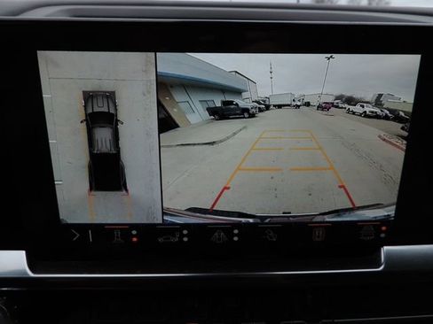 Used 2024 GMC Sierra 3500 SLT w/ SLT Premium Package image 37