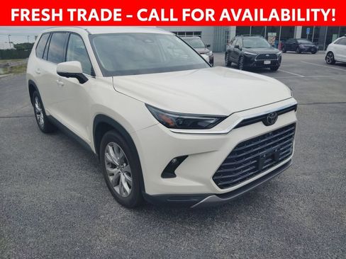 Certified 2024 Toyota Grand Highlander AWD image 1
