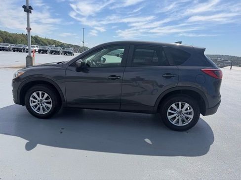 Used 2016 MAZDA CX-5 Touring w/ Bose/Moonroof Package FWD image 6