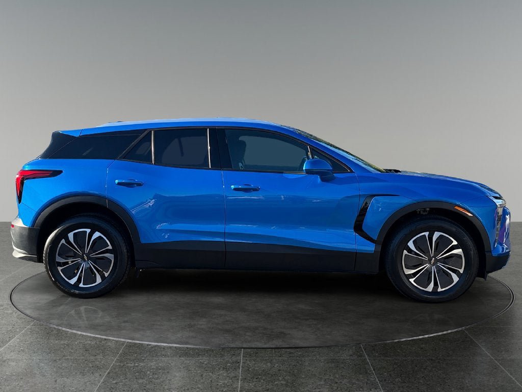 Used 2024 Chevrolet Blazer EV LT AWD/4WD image 11