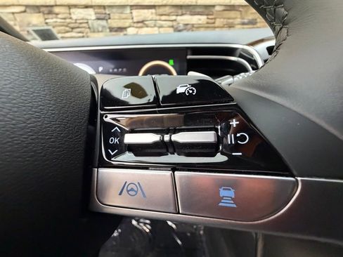 Used 2023 Hyundai Santa Cruz Limited image 24