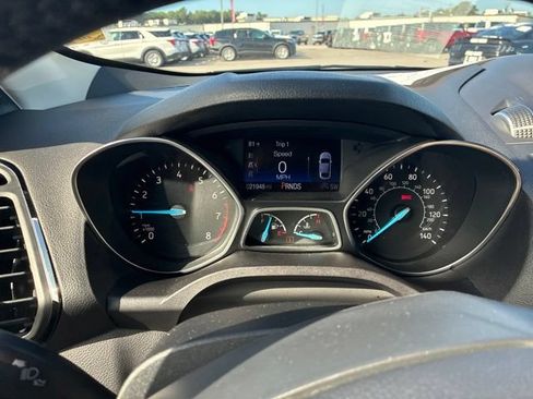 Used 2019 Ford Escape Titanium FWD image 9