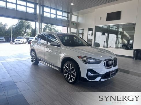Used 2020 BMW X1 sDrive28i w/ Convenience Package FWD image 3
