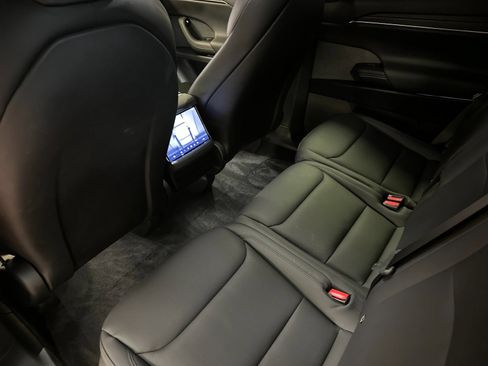 Used 2024 Tesla Model X AWD/4WD image 11