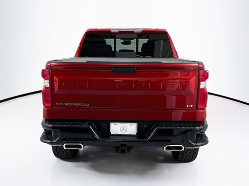 Used 2025 Chevrolet Silverado 1500 LT Trail Boss w/ Convenience Package II AWD/4WD image 6