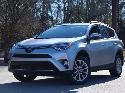 Used 2018 Toyota RAV4 Limited image 1