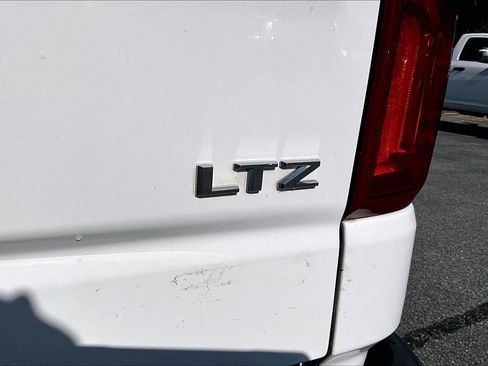Used 2021 Chevrolet Silverado 1500 LTZ AWD/4WD image 8