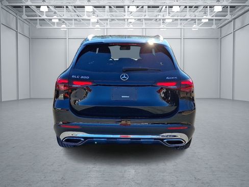 Used 2023 Mercedes-Benz GLC 300 4MATIC image 5