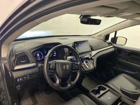 Certified 2025 Honda Odyssey Touring image 7