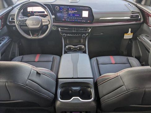 New 2026 Chevrolet Traverse RS w/ LPO, Floor Liner Package image 16