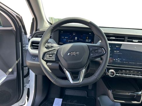 New 2027 Chevrolet Bolt LT w/ Comfort Package FWD image 13