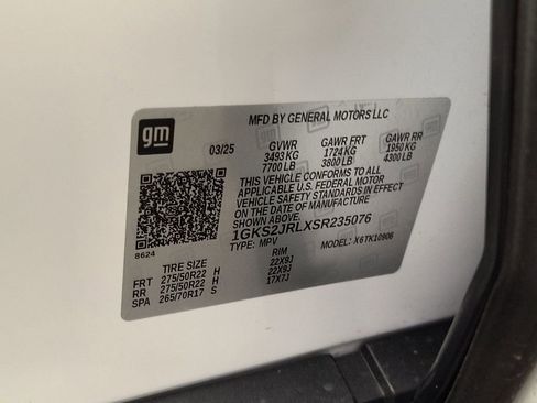 Used 2025 GMC Yukon XL Denali w/ Sun & Power Step Package image 18