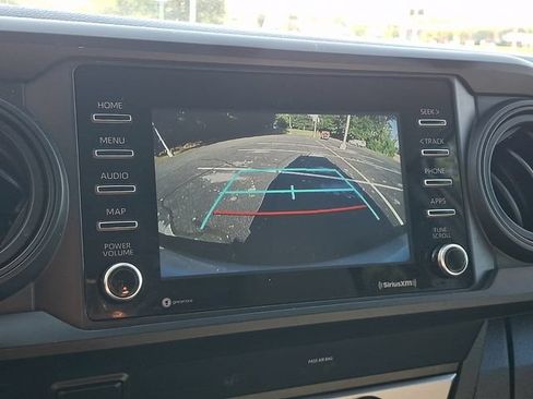 Used 2022 Toyota Tacoma SR RWD image 18