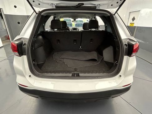 Used 2023 Chevrolet Equinox LS w/ Sport Edition FWD image 35