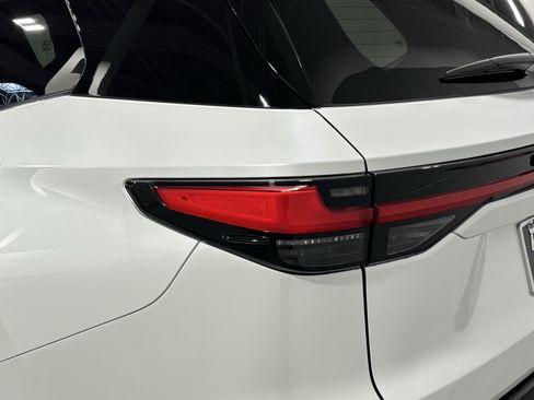 New 2026 Lexus TX 500h AWD image 11
