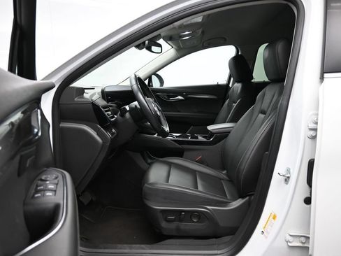 Used 2024 Buick Envision Preferred AWD/4WD image 22
