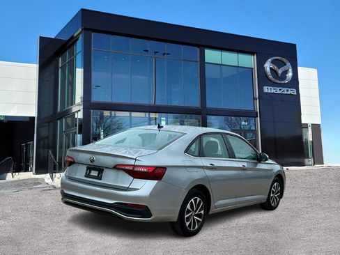Used 2024 Volkswagen Jetta S FWD image 3