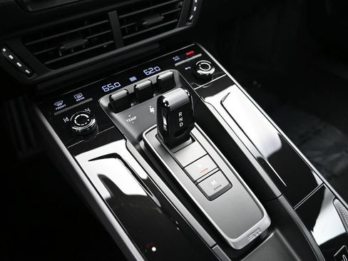 Certified 2026 Porsche 911 Carrera S RWD image 11