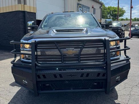 Used 2018 Chevrolet Silverado 3500 High Country w/ Duramax Plus Package AWD/4WD image 8