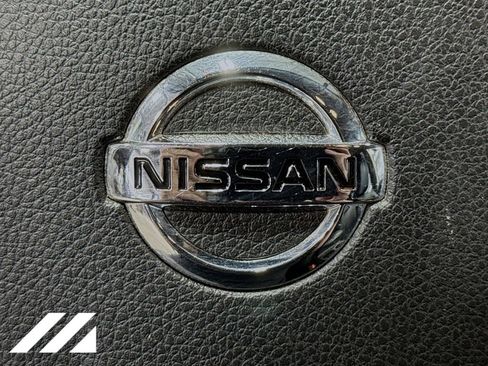 Used 2012 Nissan Rogue SL AWD/4WD image 34