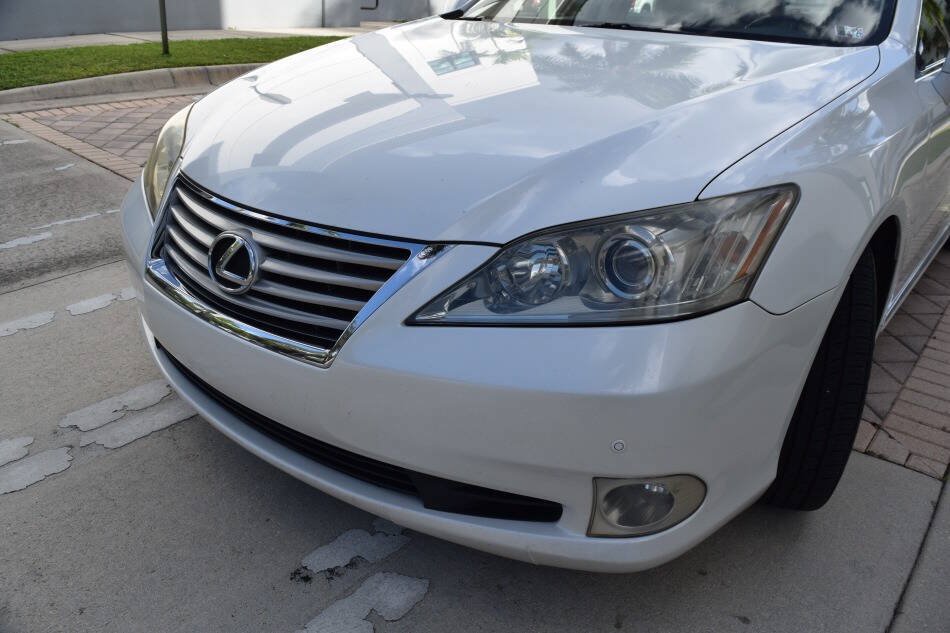 Used 2010 Lexus ES 350 FWD image 9
