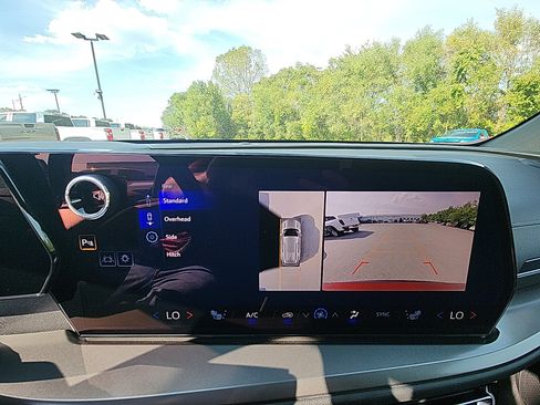 New 2026 Chevrolet Traverse LT w/ Driver Confidence Package image 22