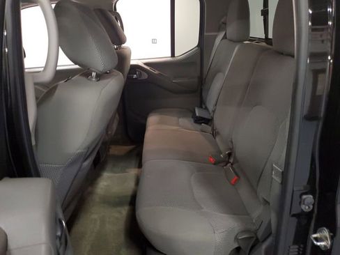 Used 2017 Nissan Frontier SV AWD/4WD image 27