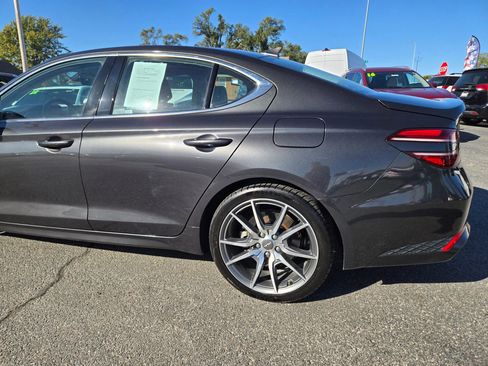 Used 2023 Genesis G70 2.0T image 4