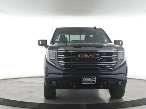 Used 2022 GMC Sierra 1500 AT4 w/ AT4 Preferred Package AWD/4WD image 12
