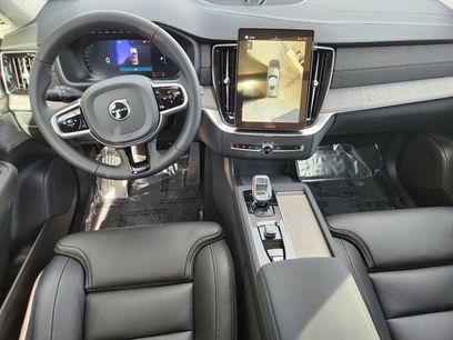 New 2026 Volvo XC90 T8 Ultra w/ Lounge Package