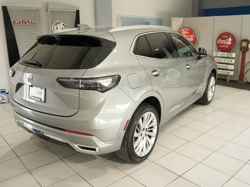 Used 2025 Buick Envision Avenir AWD/4WD image 8