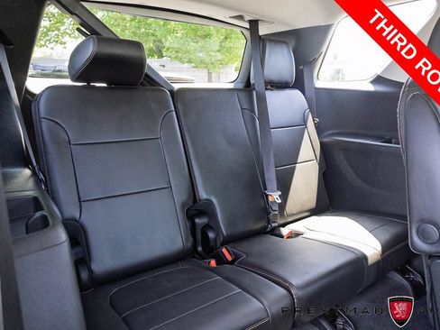 Used 2020 Chevrolet Traverse RS w/ LPO, 'HIT The Road' Package AWD/4WD image 11