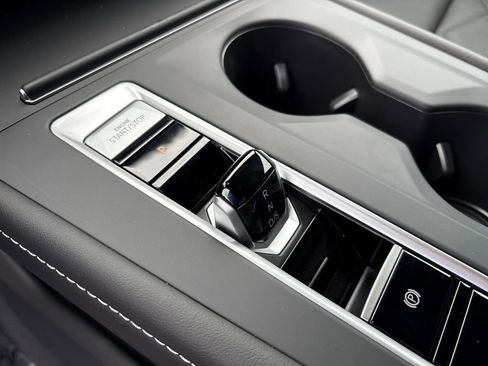 New 2026 Volkswagen Atlas Cross Sport SE image 22