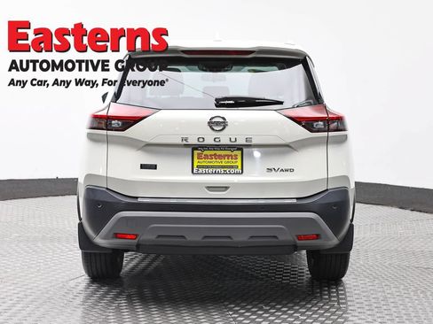 Used 2021 Nissan Rogue SV w/ Premium Package AWD/4WD image 6