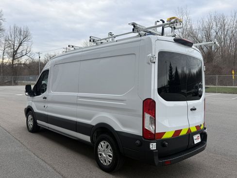 Used 2018 Ford Transit 250 148 Medium Roof w/ Exterior Upgrade Package RWD image 5