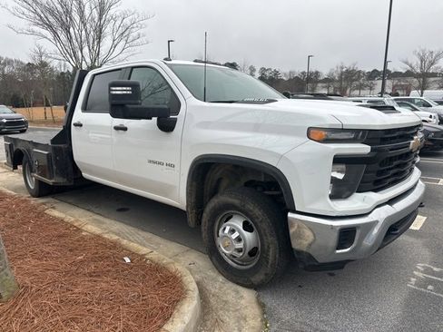 Used 2024 Chevrolet Silverado 3500 W/T w/ WT Convenience Package image 5