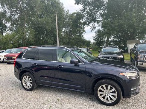 Used 2016 Volvo XC90 T6 Momentum w/ Momentum Plus Package AWD/4WD image 4
