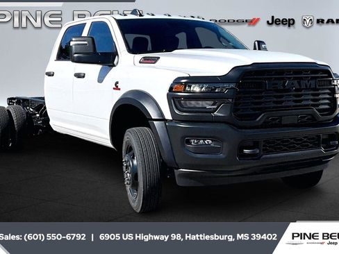 New 2026 RAM 5500 Tradesman AWD/4WD image 2