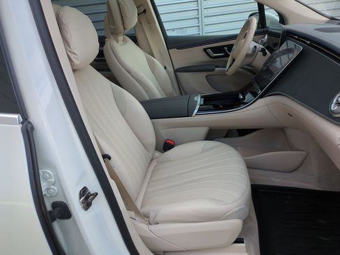 Used 2023 Mercedes-Benz EQS 450+ 4MATIC SUV image 31