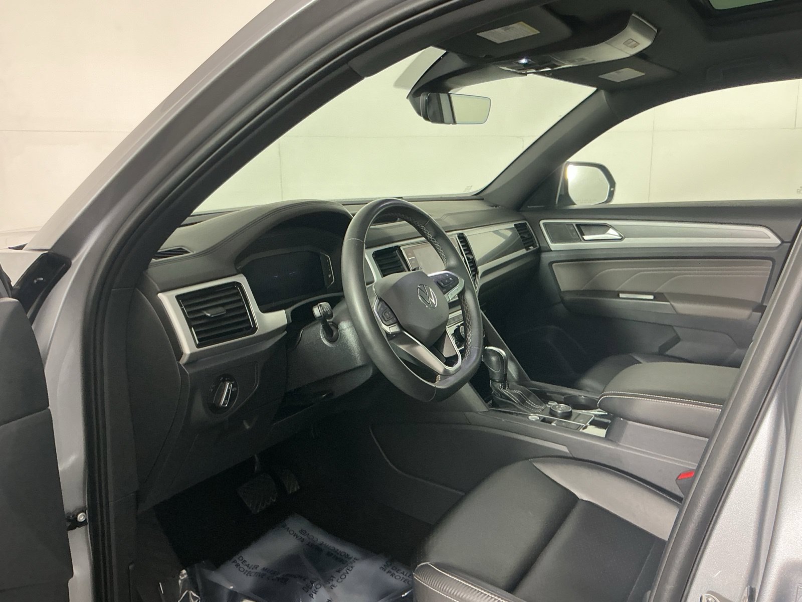 Used 2022 Volkswagen Atlas Cross Sport SEL AWD/4WD image 10