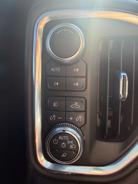 Used 2019 GMC Sierra 1500 AT4 w/ AT4 Premium Package AWD/4WD image 18