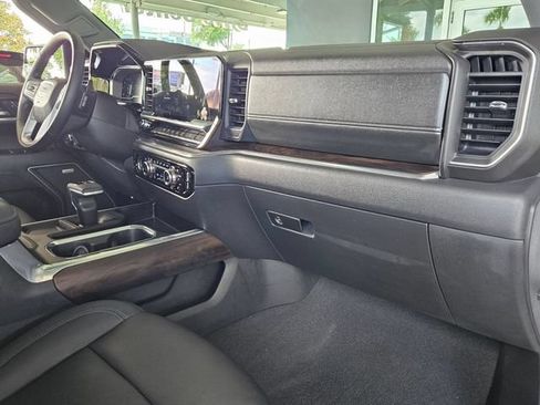 Used 2024 GMC Sierra 1500 SLT w/ SLT Premium Package AWD/4WD image 27