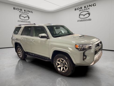 Used 2023 Toyota 4Runner TRD Off-Road AWD/4WD image 7
