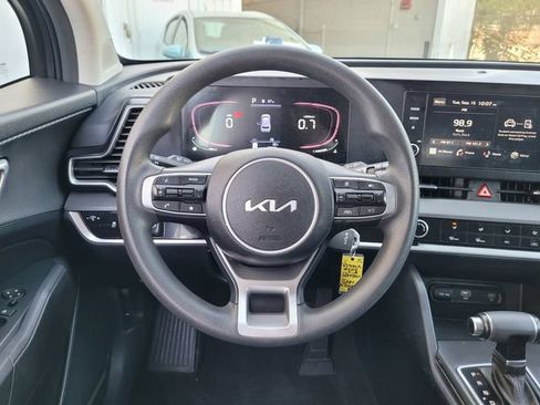 Certified 2024 Kia Sportage LX AWD/4WD image 18