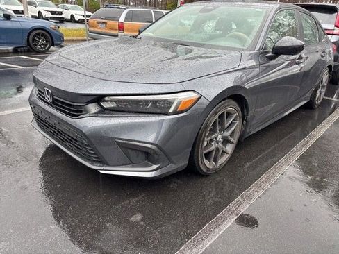 Used 2023 Honda Civic Sport image 3