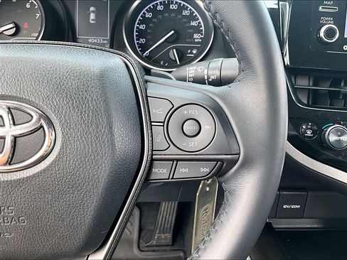 Used 2023 Toyota Camry SE image 12